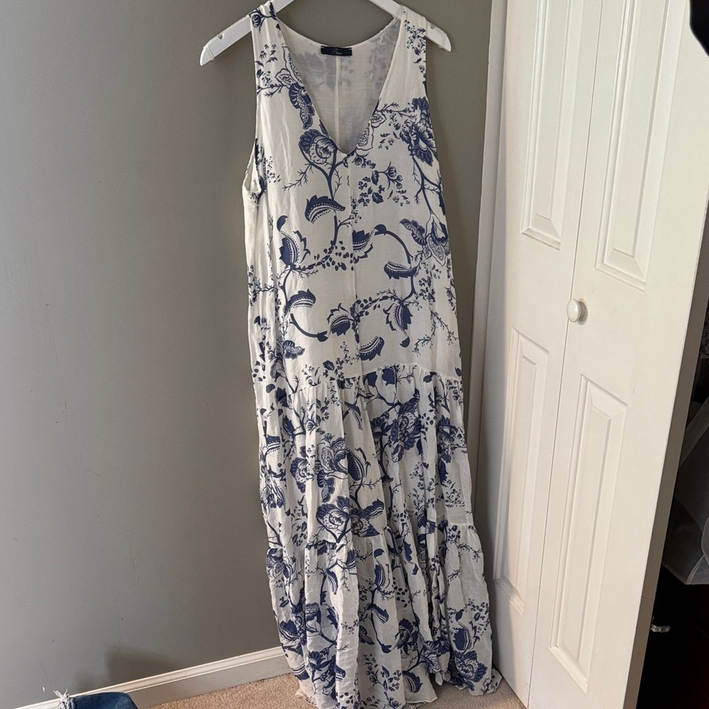 Baci White and blue Floral Maxi Dress. New! Never worn!
